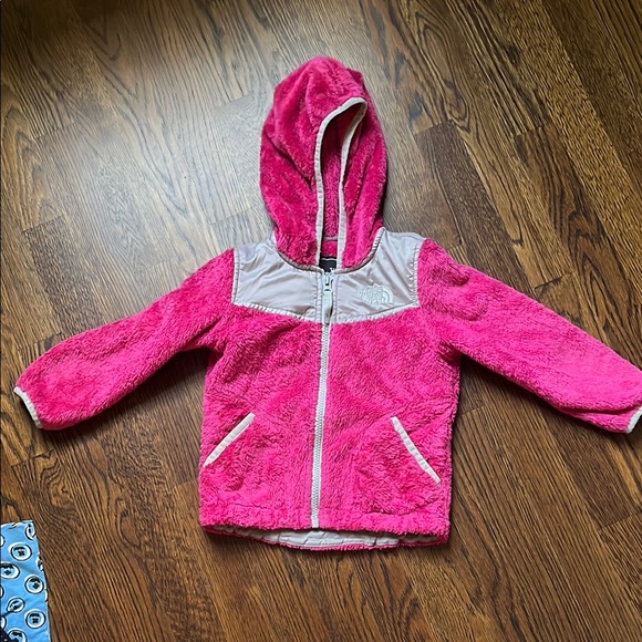 The North Face Pink Fleece Jacket - Picture 1 of 5